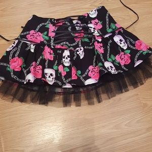 NWT Hearts & Roses Skirt